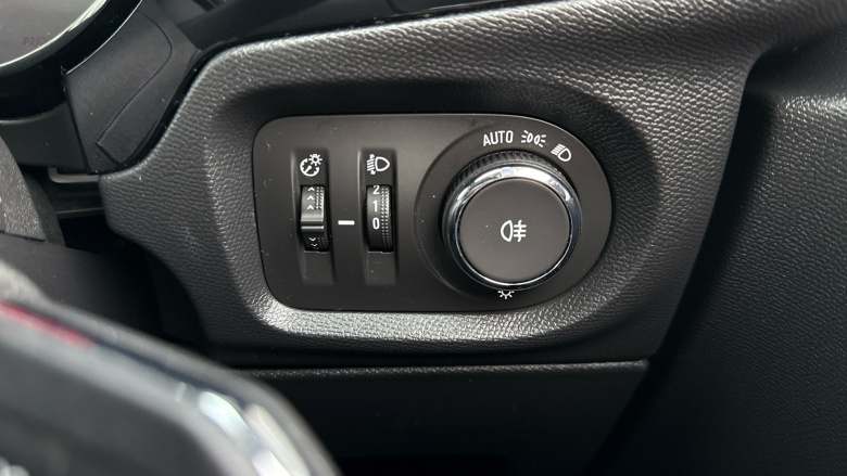 Vauxhall Corsa 1.2 Design 5dr Petrol Hatchback